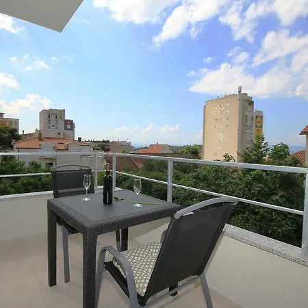 Apartmani Lovre Makarska Exterior photo