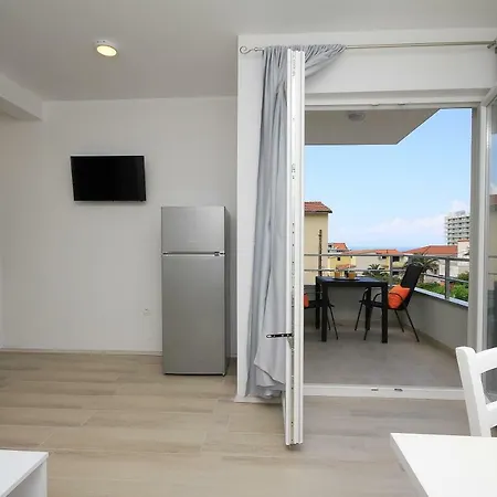 Apartmani Lovre Makarska Exterior photo