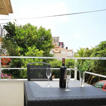 Apartmani Lovre Makarska Exterior photo