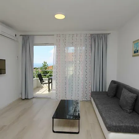 Apartmani Lovre Makarska Exterior photo