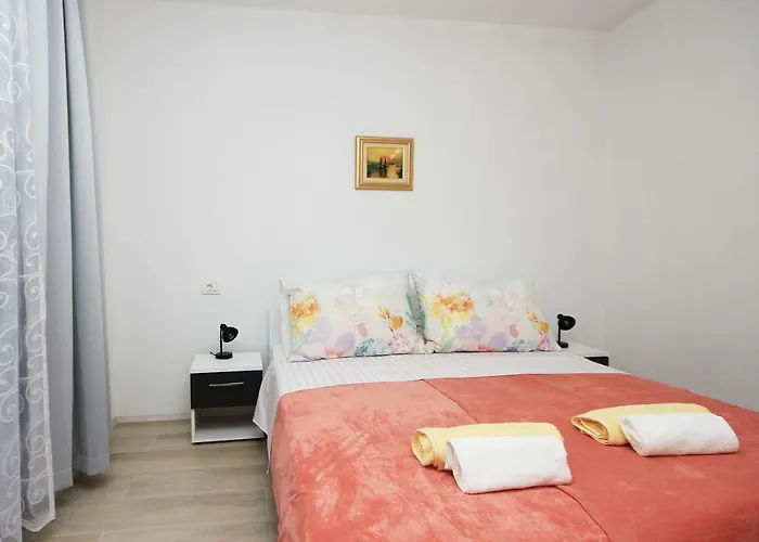 Apartmani Lovre