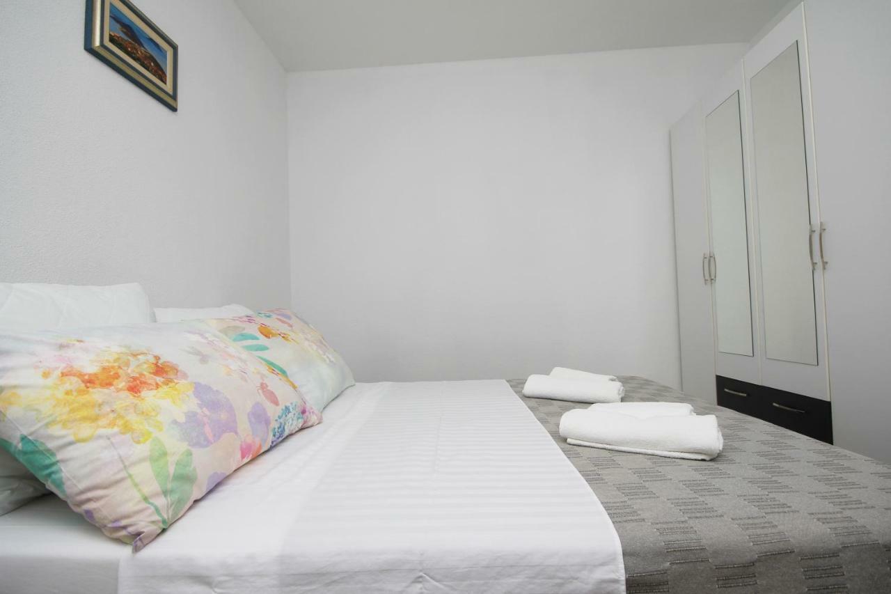 Apartment Lovre *