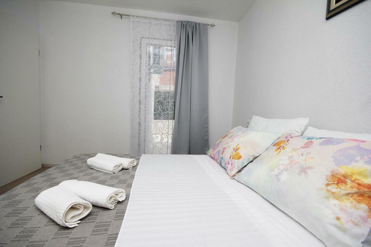 Apartment Lovre
