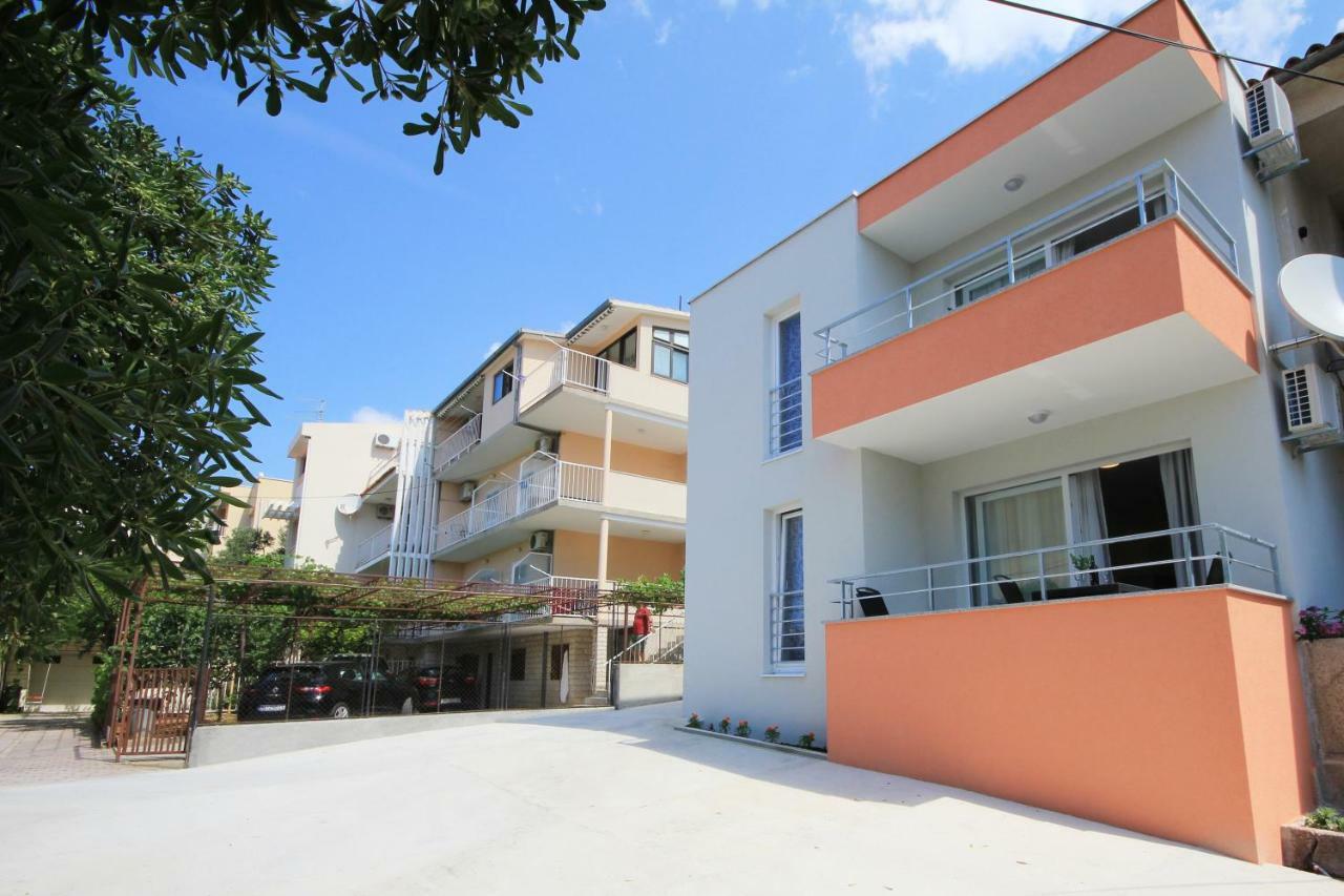Lovre Apartment Makarska