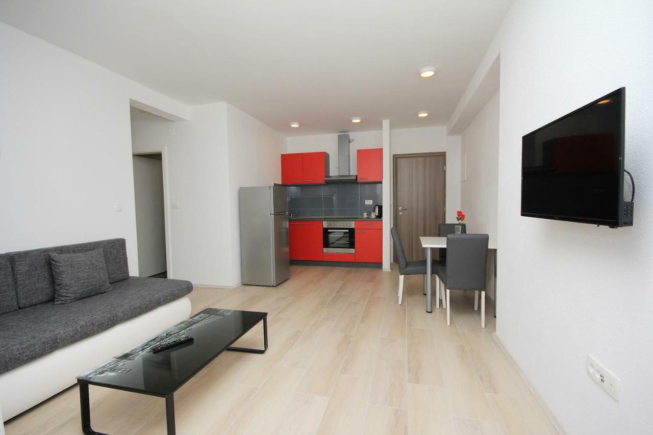 Lovre Apartment *